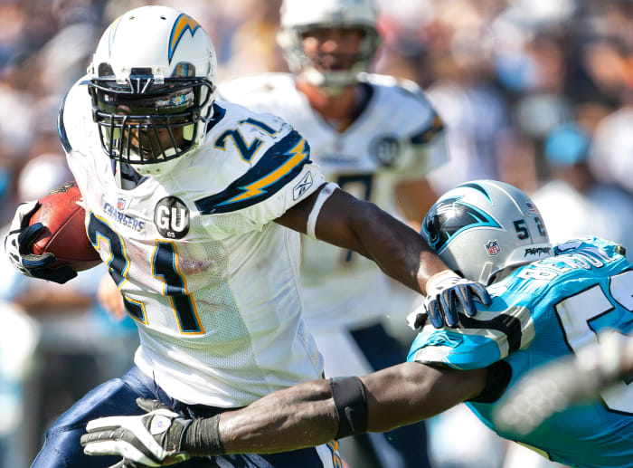 Not all stiff-arms are the same: LT had a lighter touch.